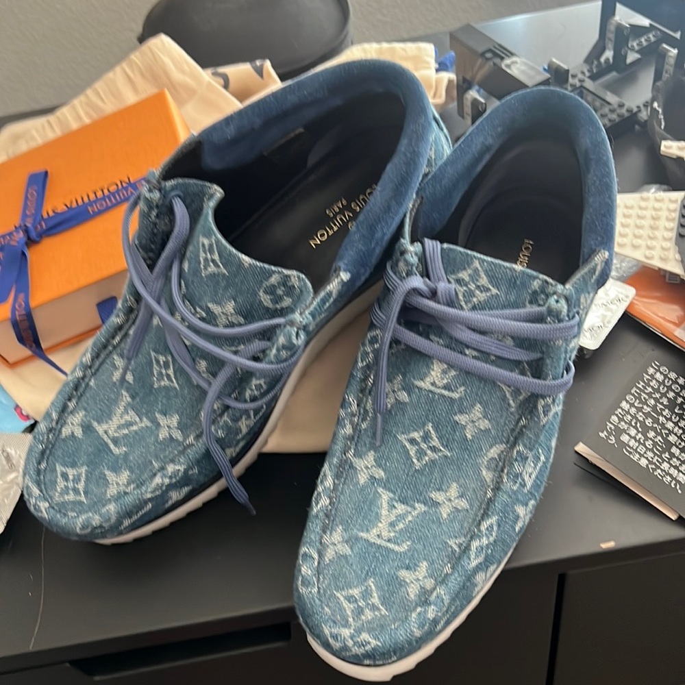 Mens US SIZE 8